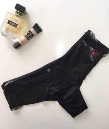 Imagen de Victoria's Secret  Panty Cheeky Negro Satin y Encaje.